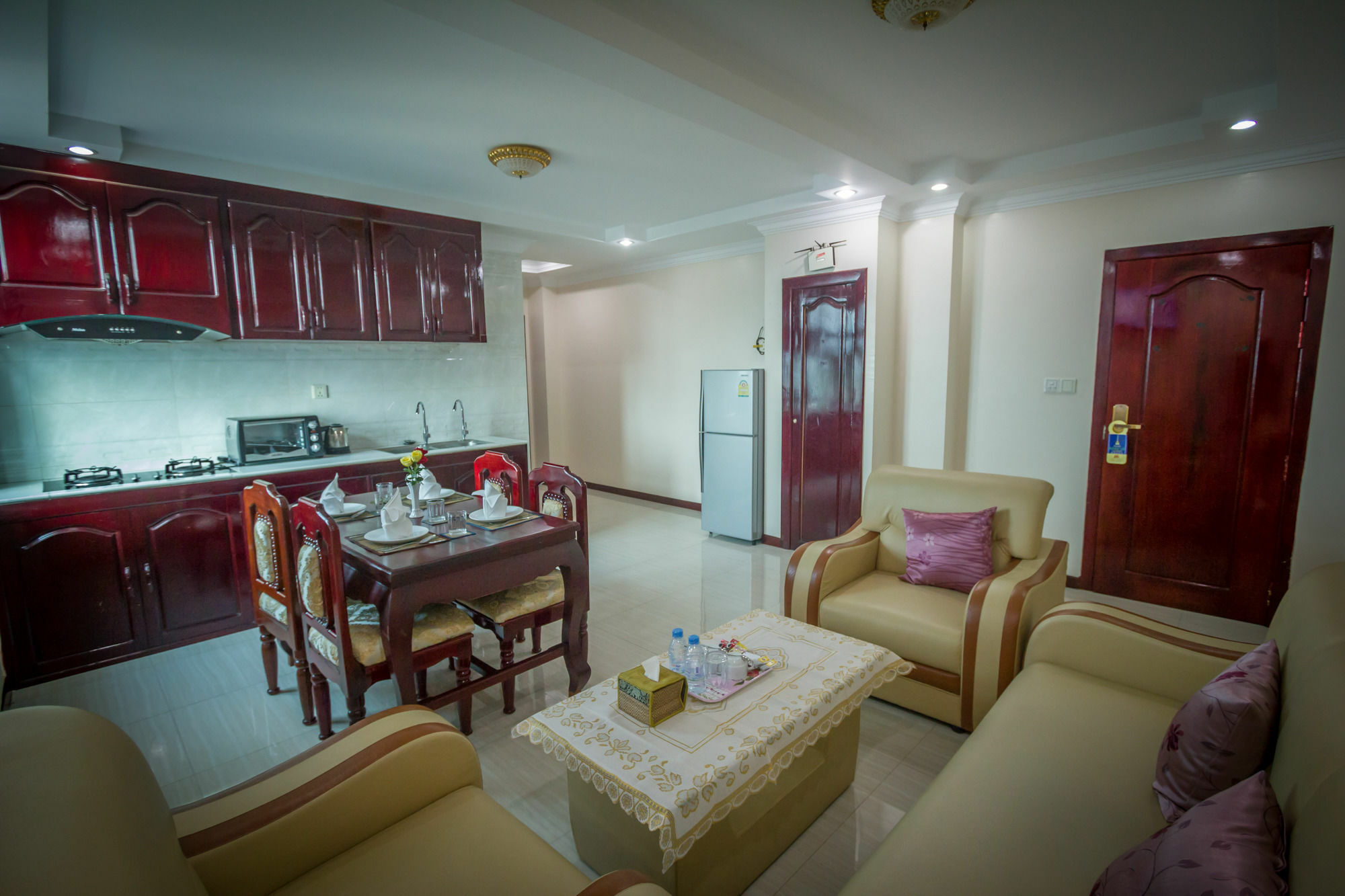 Good Luck Day Hotel & Apartment Phnom Penh Ngoại thất bức ảnh